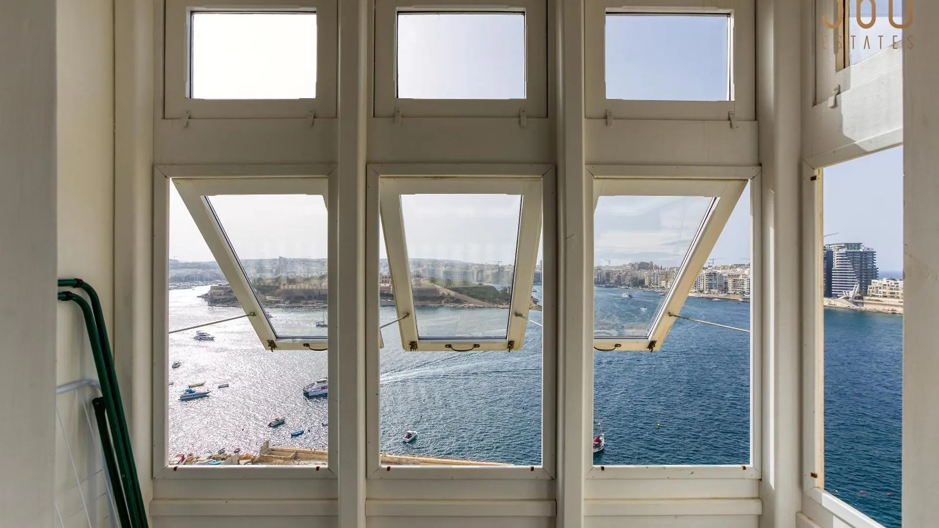Valletta Postcard Penthouse By 360 Estates Apartment